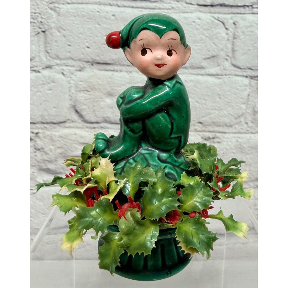 Inarco Japan Elf Pixie Knee Hugger Holly Berry Christmas Figurine 4.5"